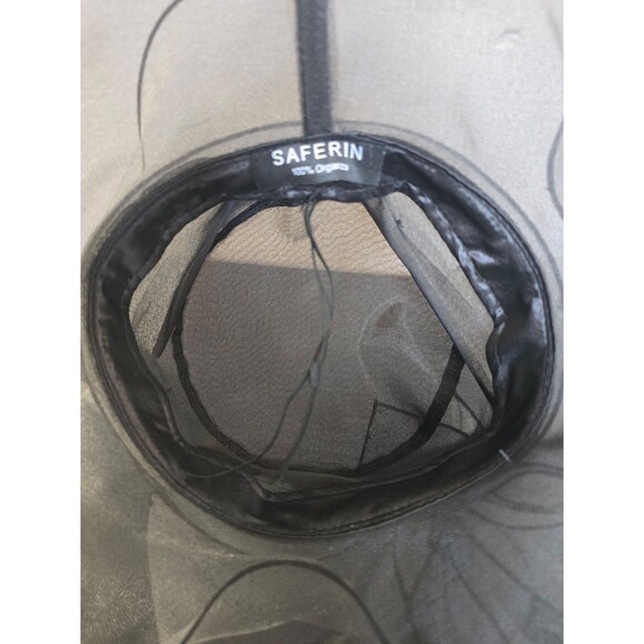 Kentucky Derby two toned women's hat. - Picture 5 of 6